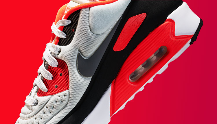 Nike Air Max 90 Running Shoes