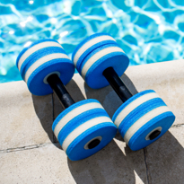 ￼￼￼￼5 تمارين في حمام السباحة لتدريب الجسم بشكل كامل