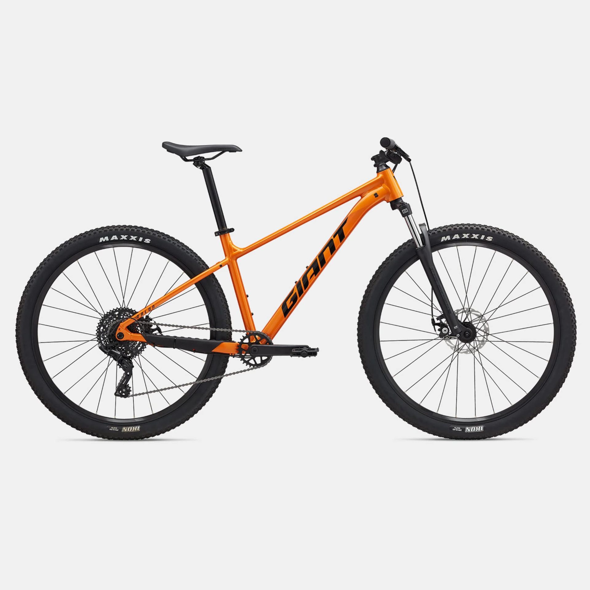 GIANT Talon 4 Mountain Bike